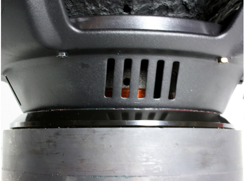 Excursion SXT-12D4 - subwoofer samochodowy